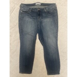 Torrid Women's Jeans Size‎ 16 Skinny Medium Wash